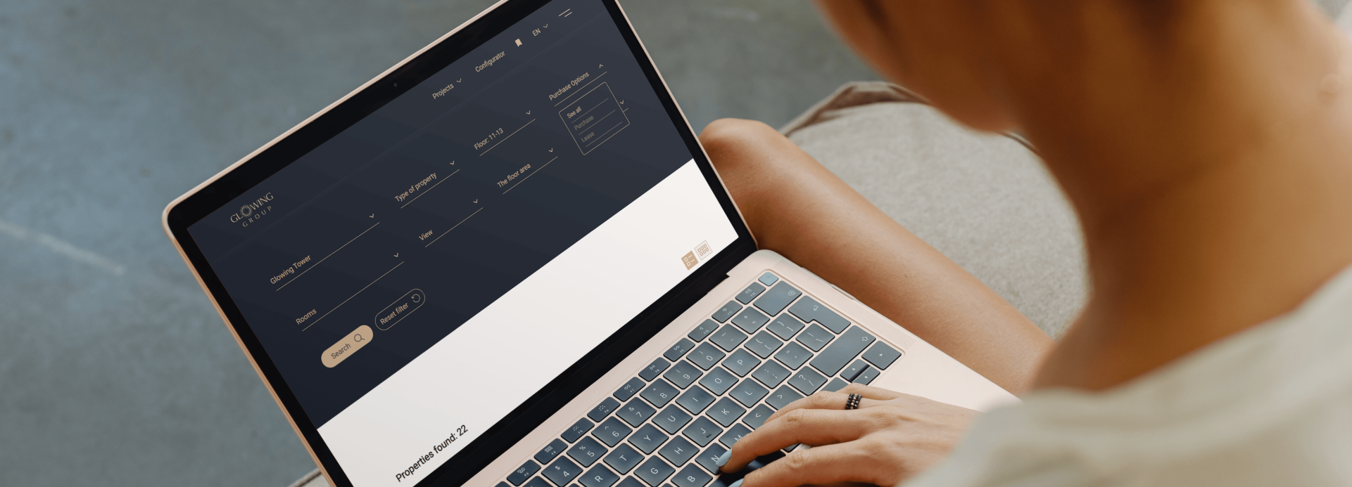 Glowing Group - A woman using our configurator to find her future property!